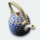 Чайник Син с цветя